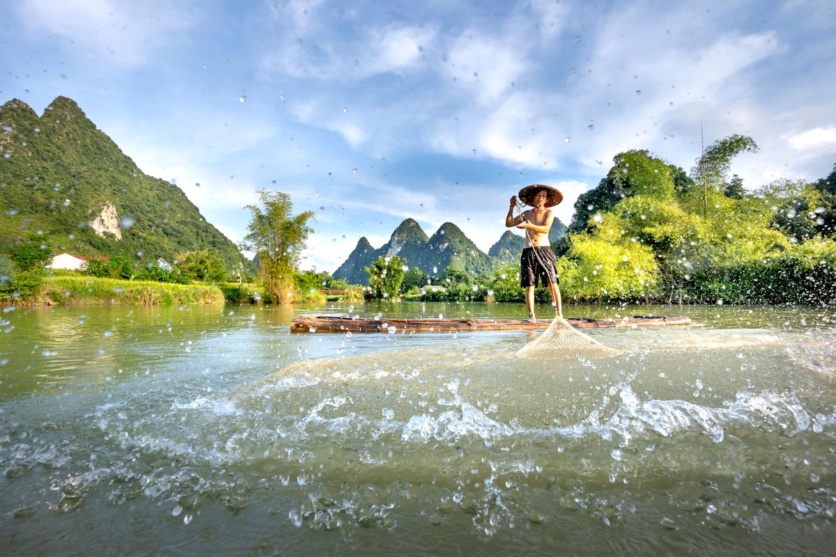 Yulong River Bamboo Raft